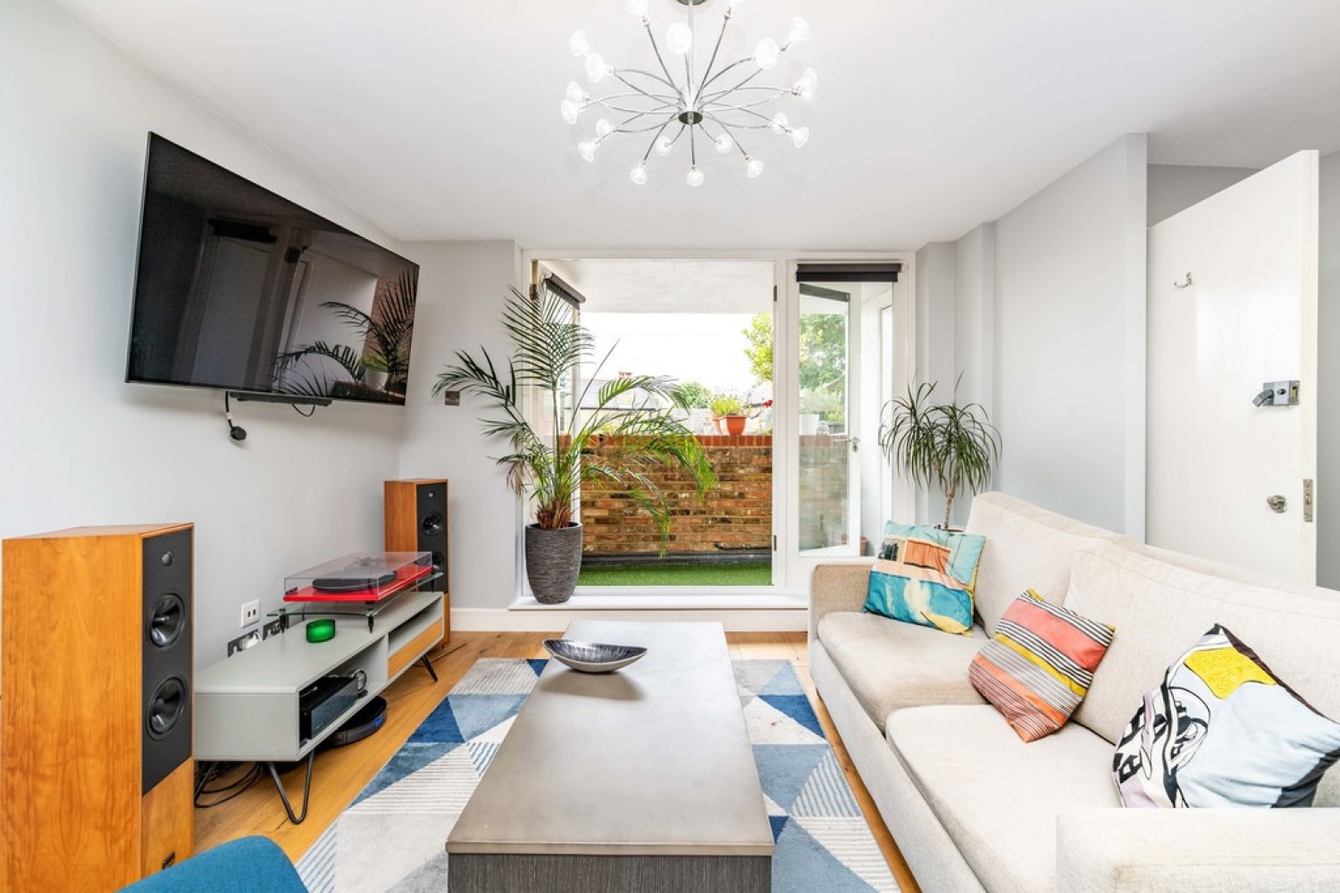 2 bedroom Flat for Letting Flood Lane, Twickenham