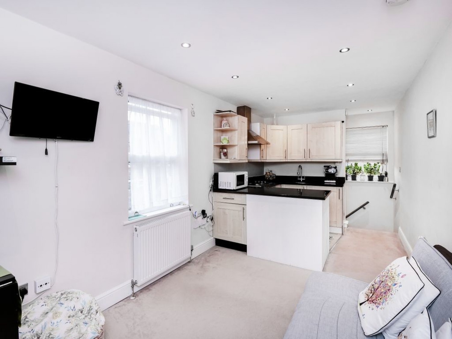 1 bedroom Flat for Sale Whitton, Twickenham, Middlesex