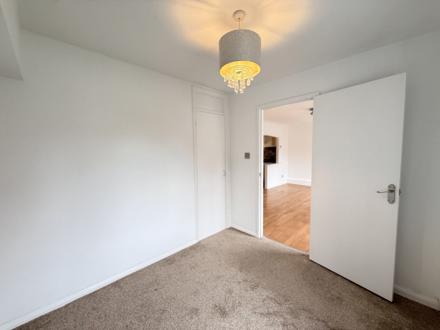 1 bedroom Flat for Sale Abbotsmede Close, Strawberry Hill