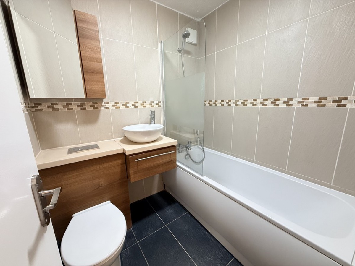 Abbotsmede Close, Strawberry Hill