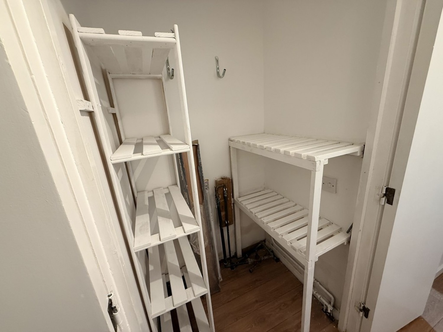 1 bedroom Flat for Sale Abbotsmede Close, Strawberry Hill