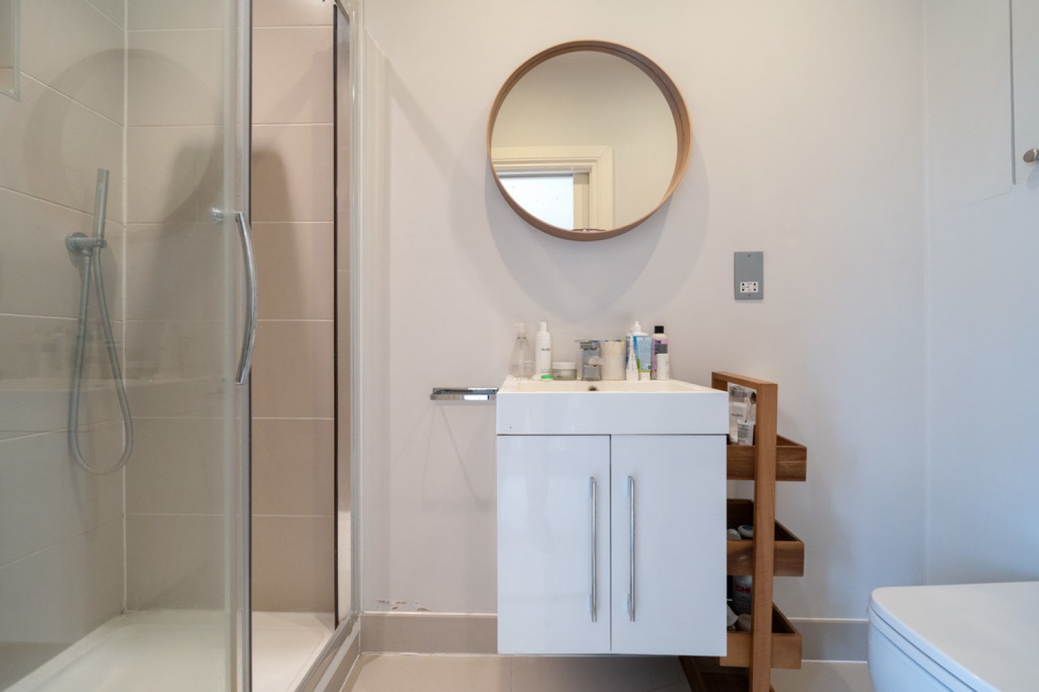 2 bedroom House for Sale Whitton Road, Twickenham, Middlesex