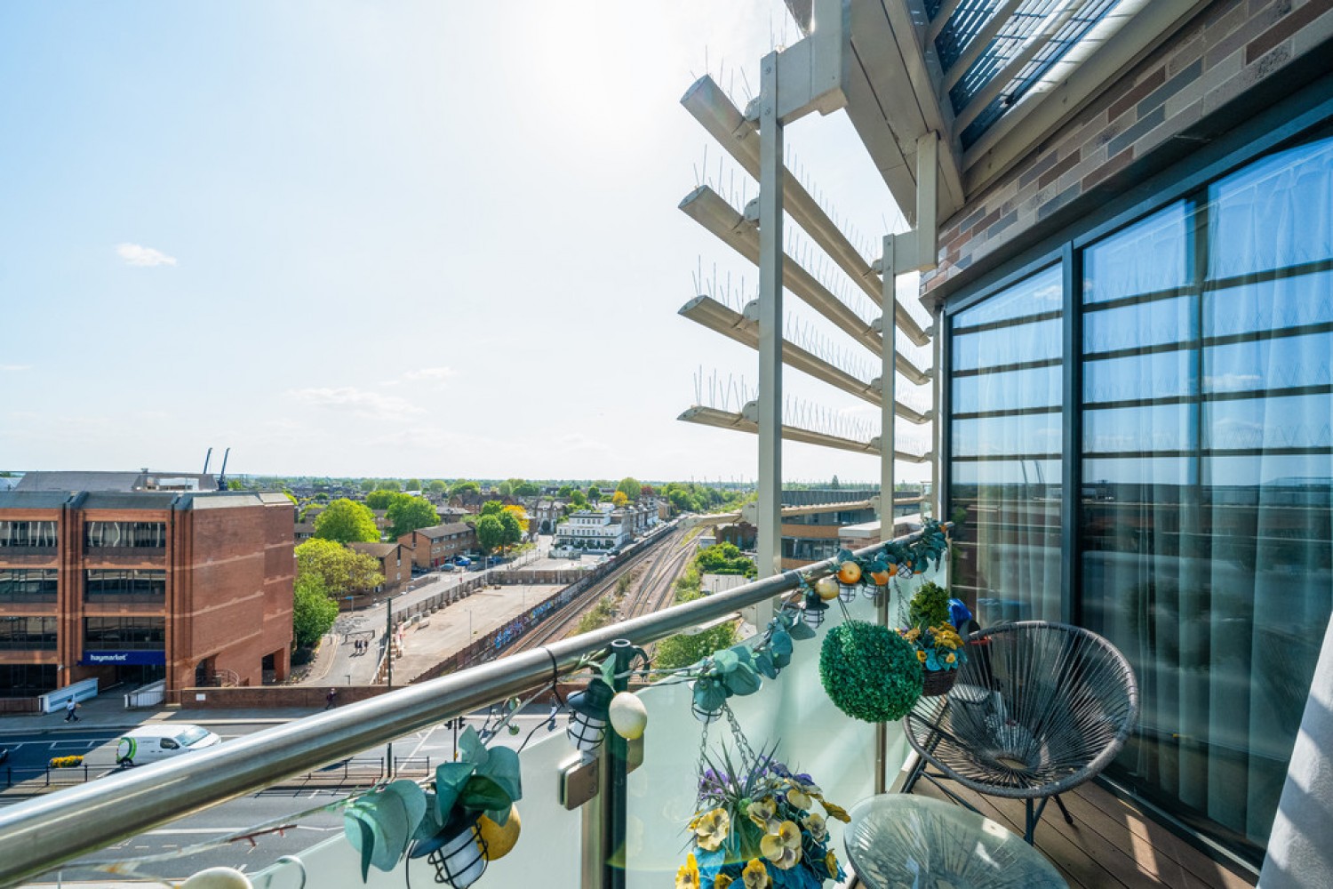 2 bedroom Flat for Sale Overbridge House