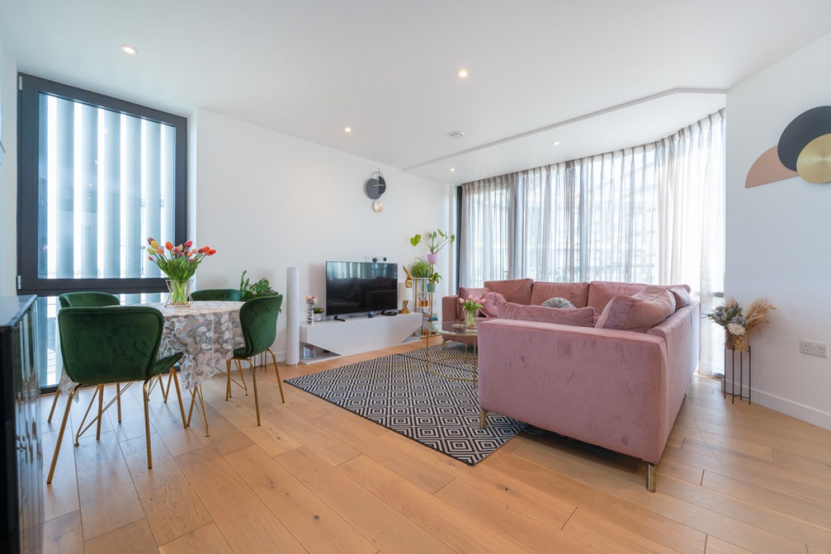 Overbridge House