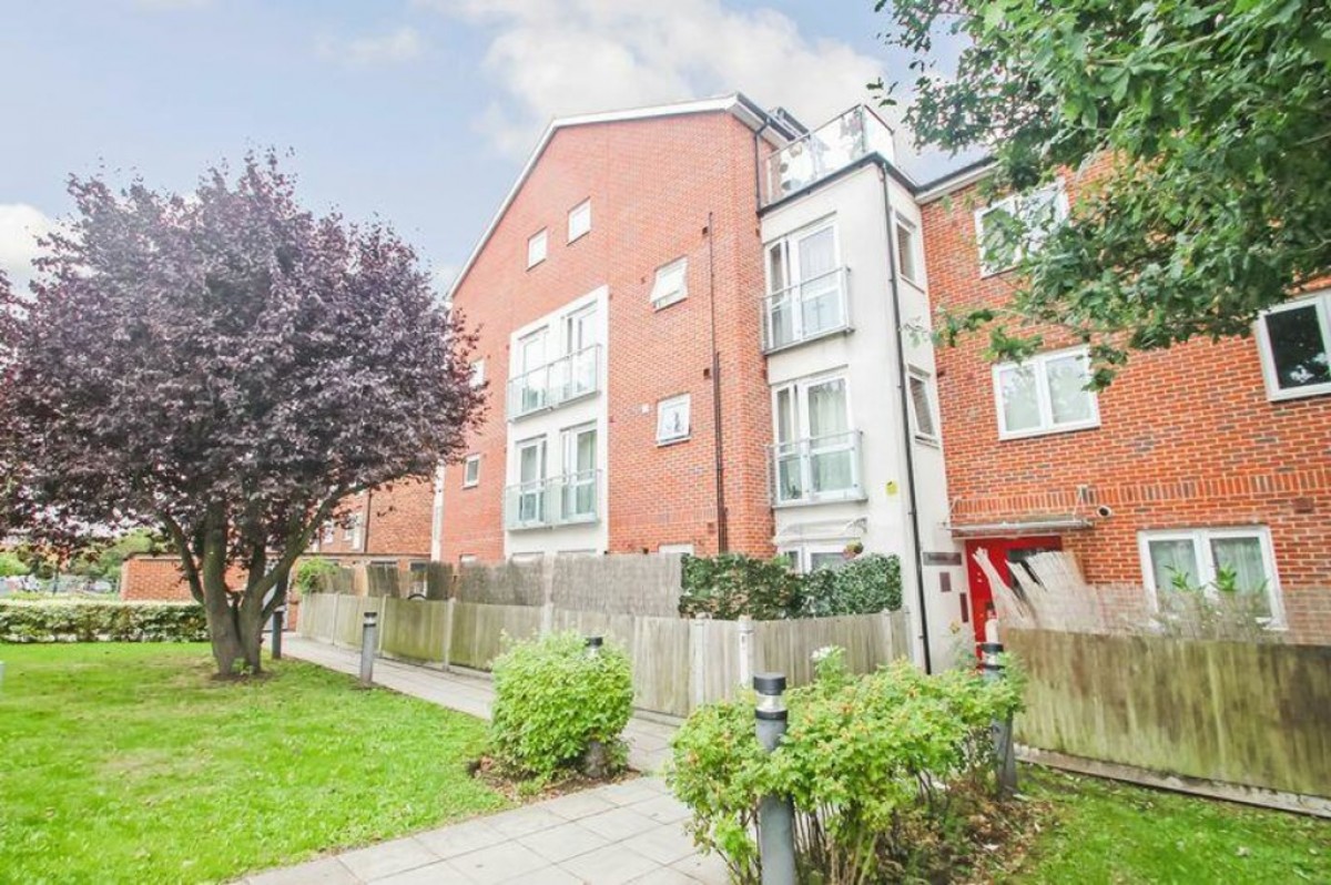 Steeplechase Court, Northolt
