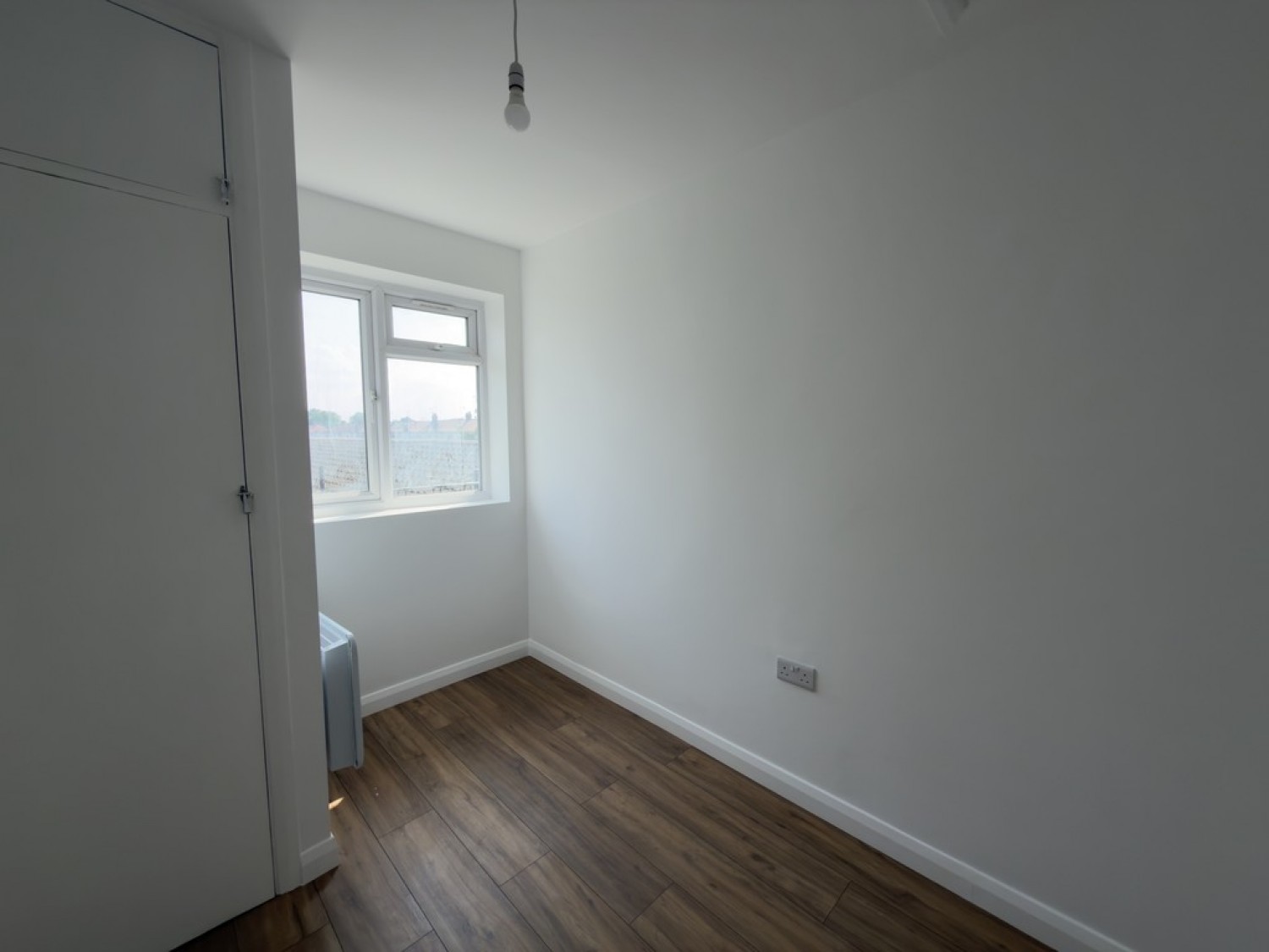 1 bedroom Flat for Letting Sallies Field, Kneller Road, Twickenham