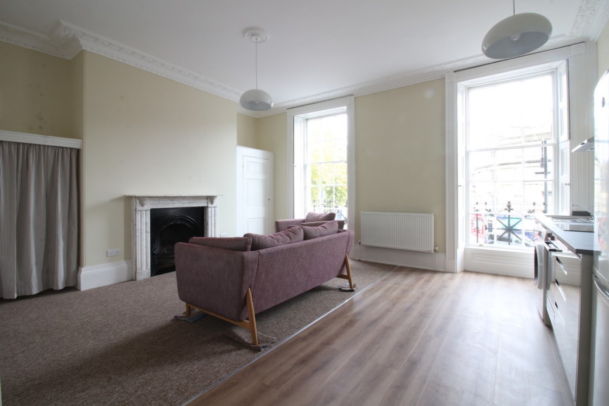 Cleveland Place West, Bath