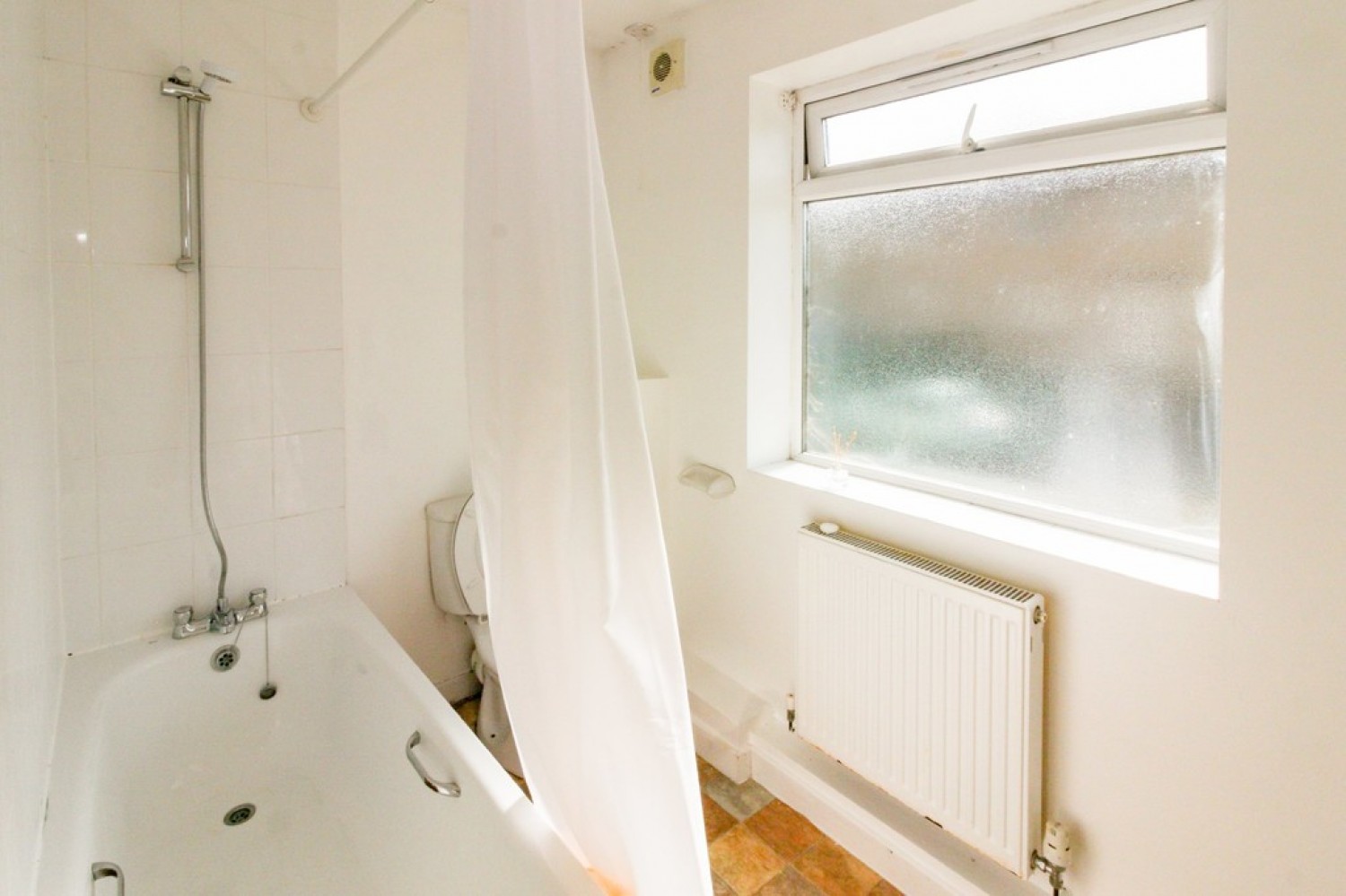 4 bedroom House for Letting Cedar Grove, The Oval, Bath