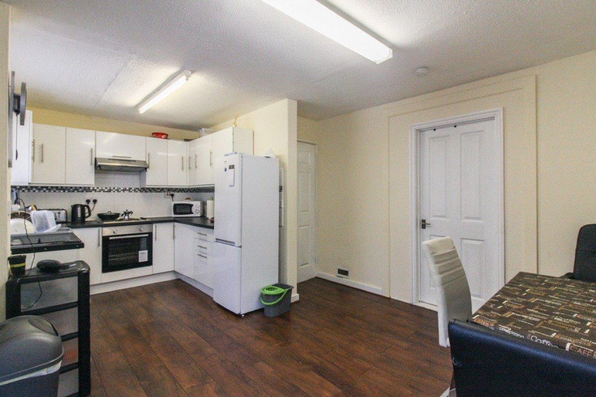 Rosewarn Close, Whiteway