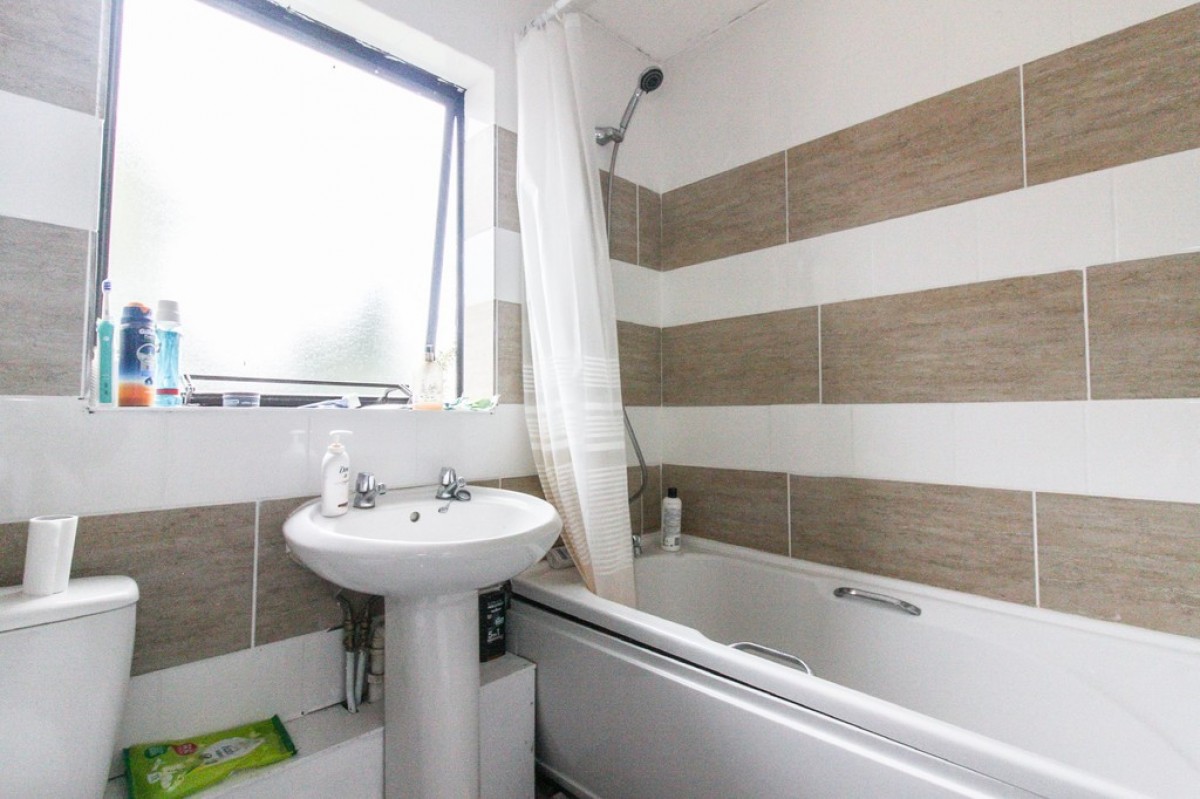 Rosewarn Close, Whiteway