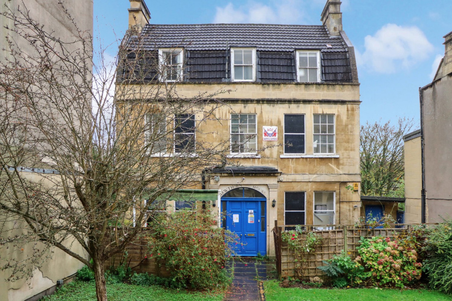 3 bedroom Flat for Letting Walcot Buildings, London Road, Bath