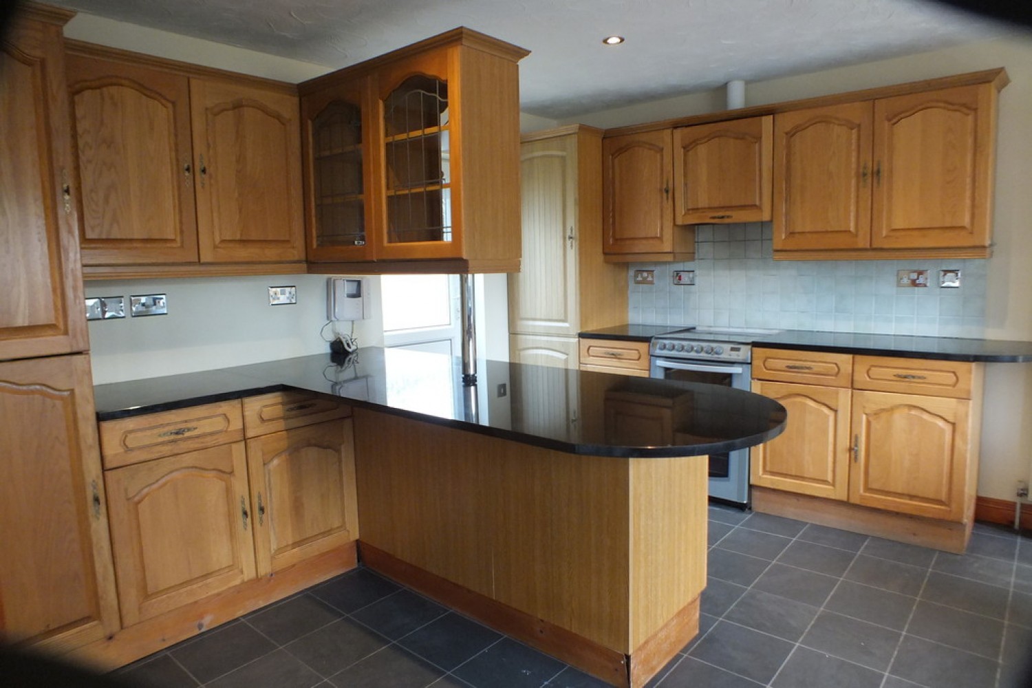 3 bedroom Bungalow for Letting Mount Road, Southdown