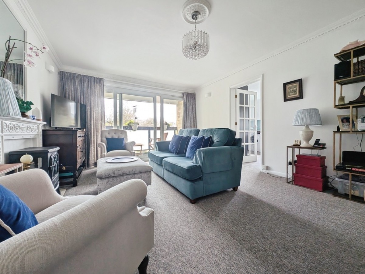 Pitman Court, Larkhall