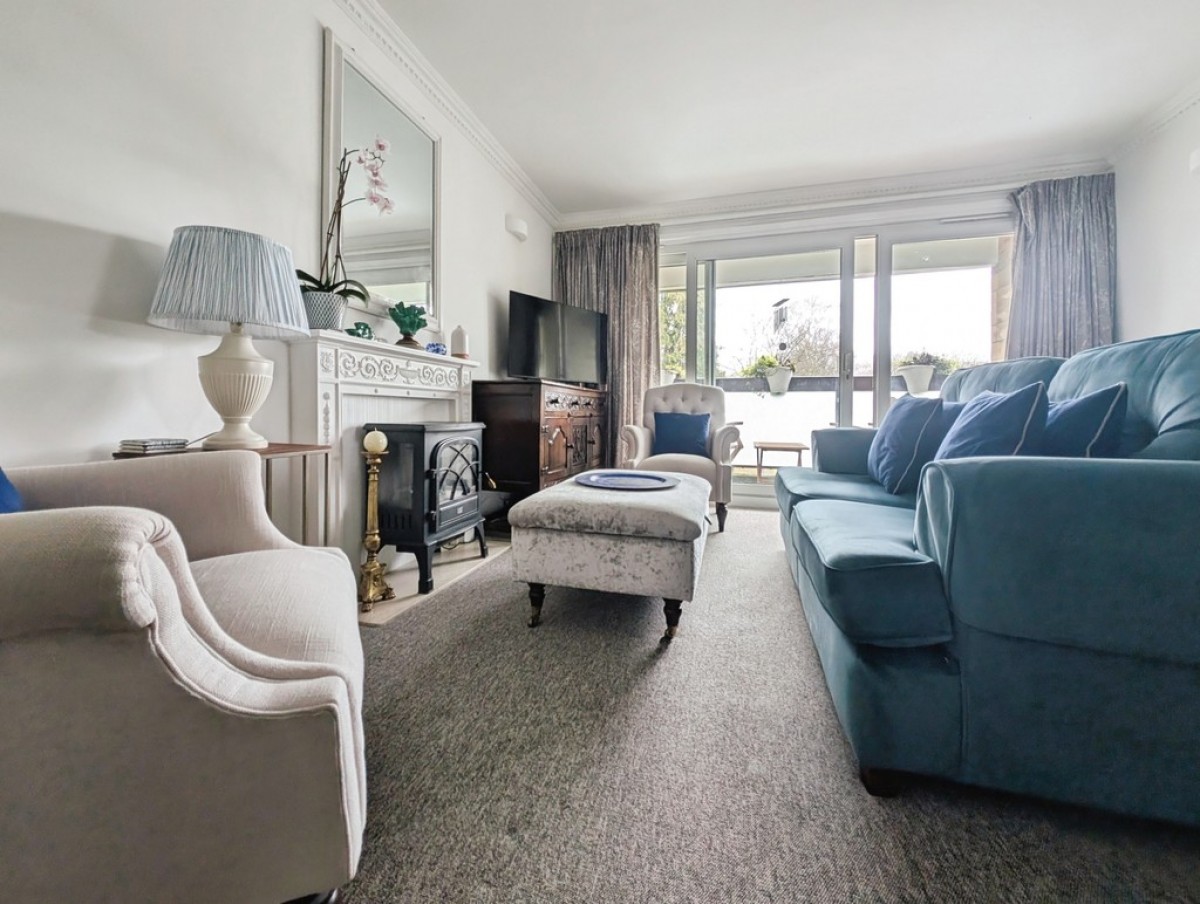 Pitman Court, Larkhall