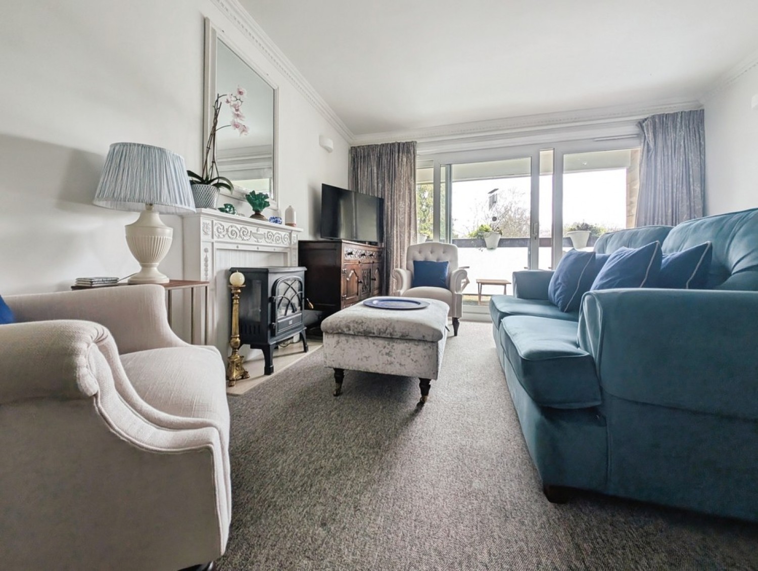 2 bedroom Flat for Letting Pitman Court, Larkhall