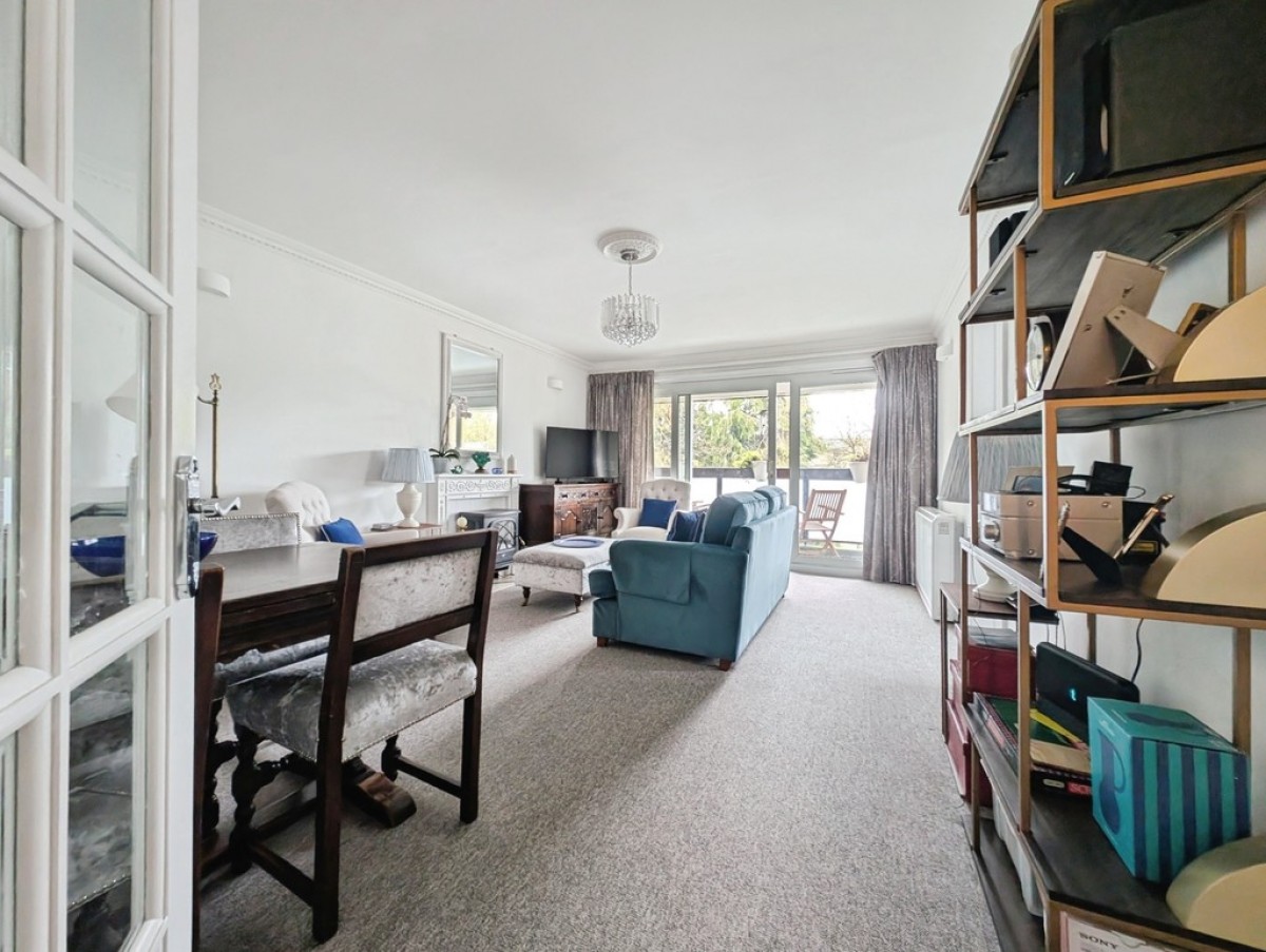 Pitman Court, Larkhall