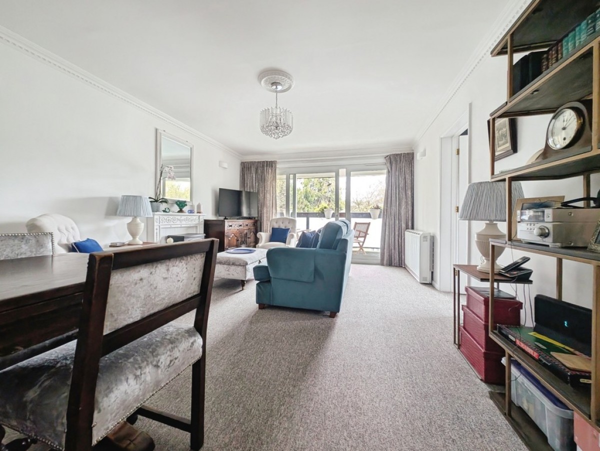 Pitman Court, Larkhall