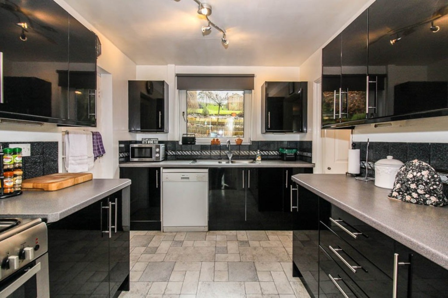 6 bedroom House for Letting Napier Road, Upper Weston