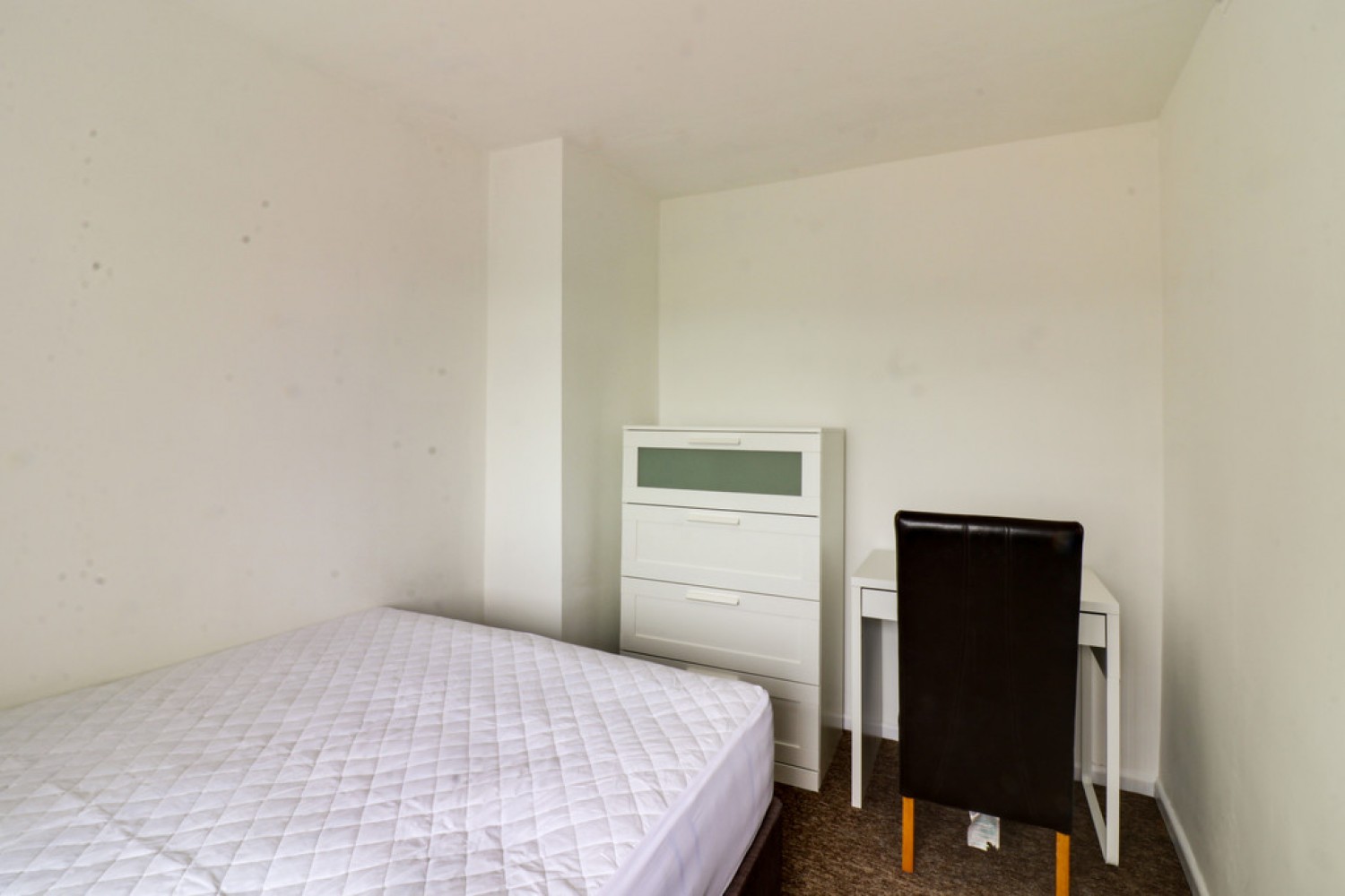 4 bedroom House for Letting Poolemead Road