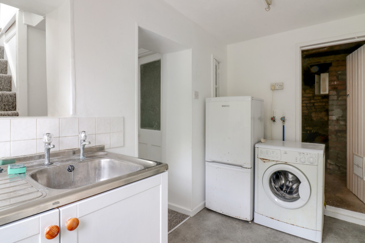 4 bedroom House for Letting St Johns Road, Lower Weston