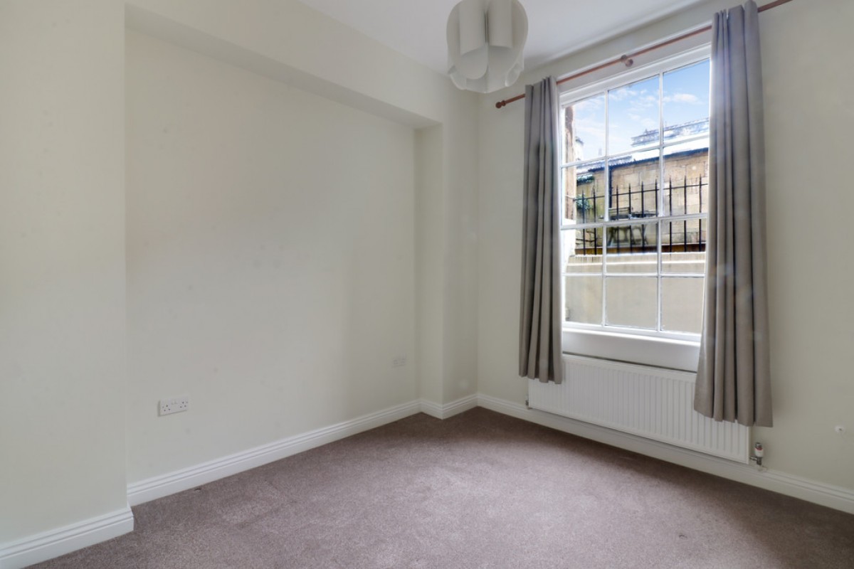 Cleveland Place West, Bath