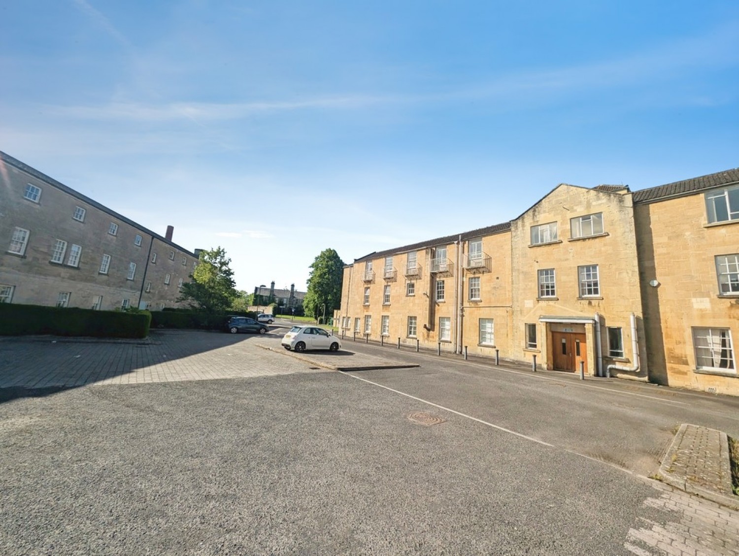 1 bedroom Flat for Letting The Hexagon