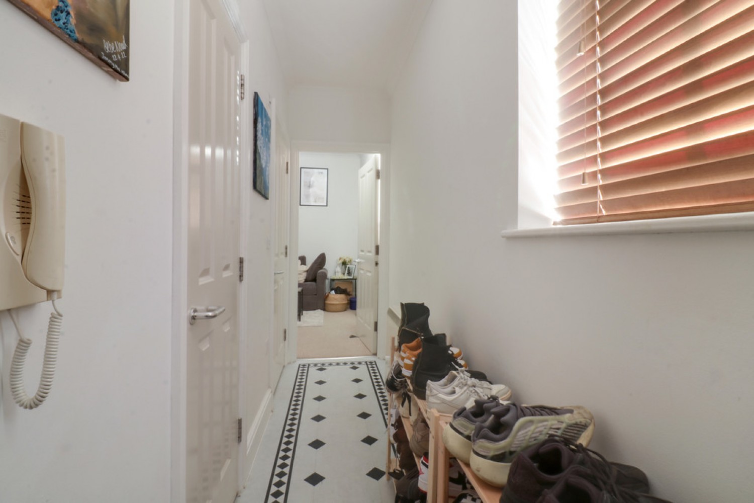 1 bedroom Flat for Letting The Hexagon