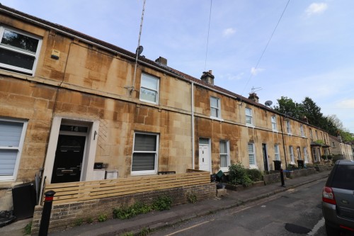 Manor Road , Bath