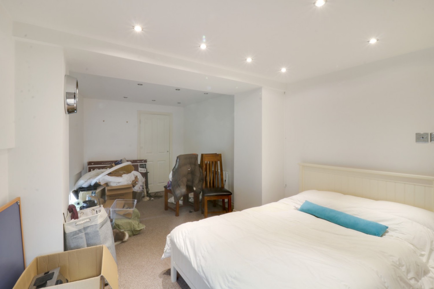 1 bedroom Flat for Letting Waterfront House, Lower Bristol Road