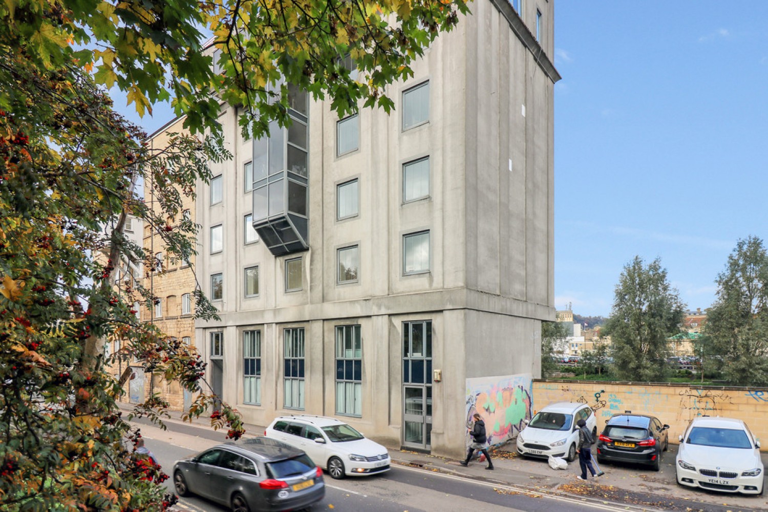 1 bedroom Flat for Letting Waterfront House, Lower Bristol Road