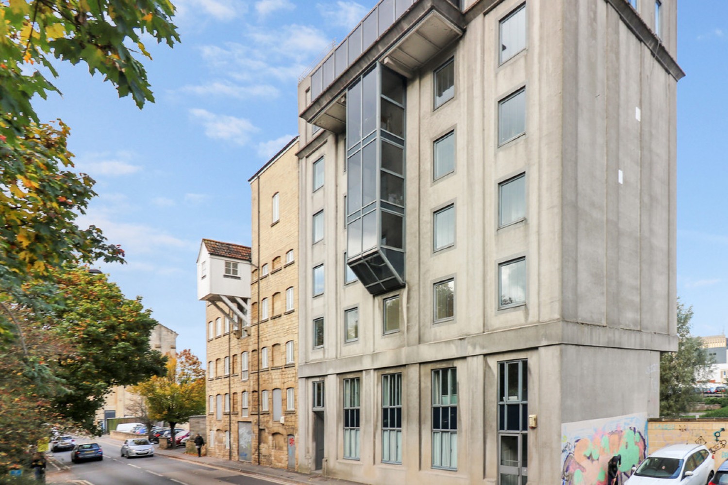 1 bedroom Flat for Letting Waterfront House, Lower Bristol Road