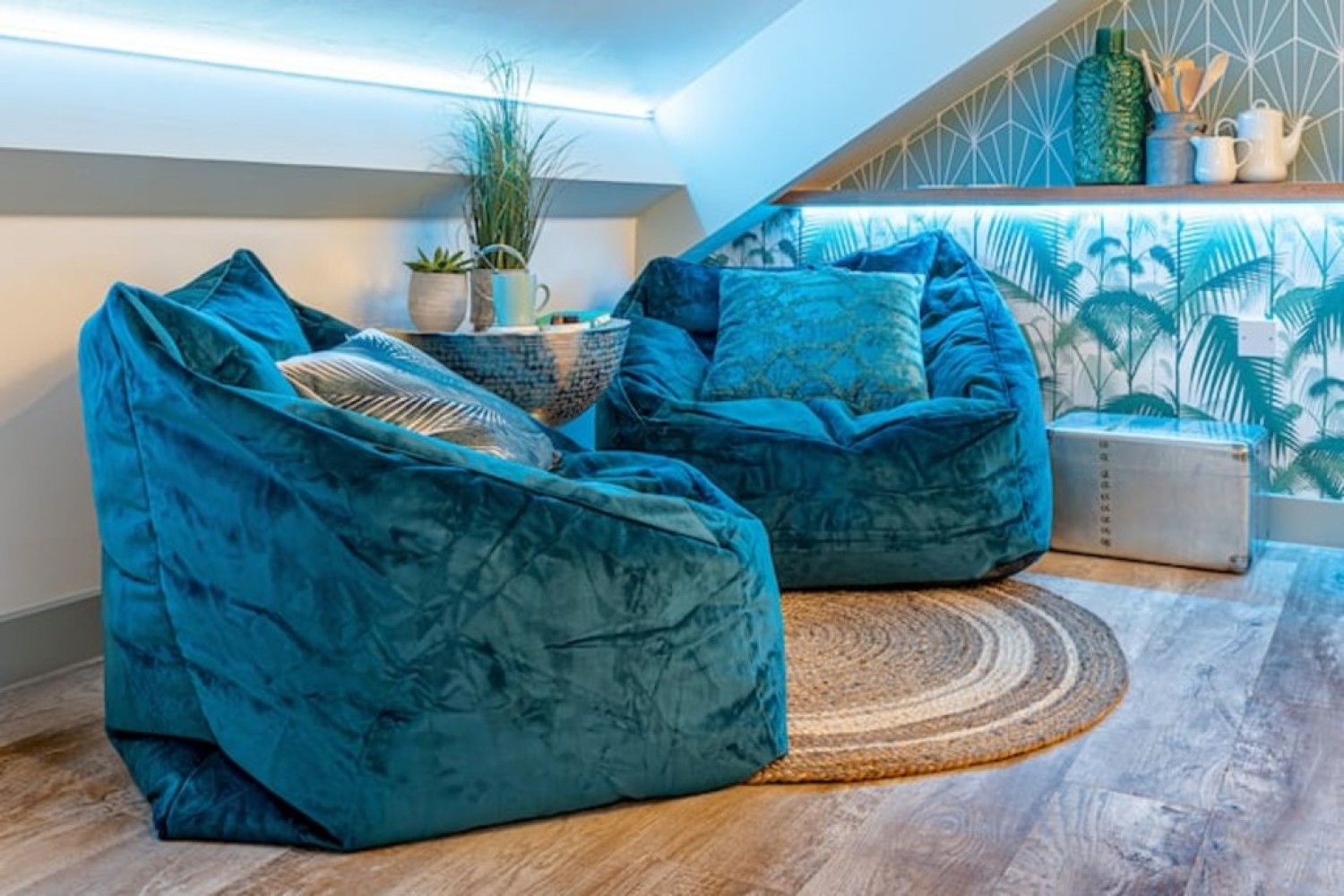 Kensington Chapel, Kensington Place