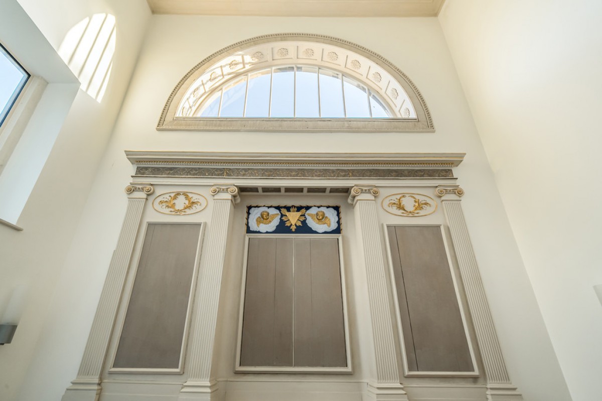 Kensington Chapel, Kensington Place