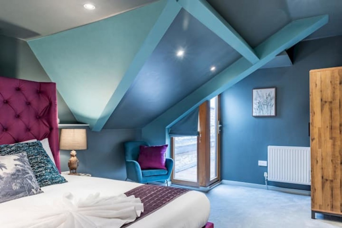 Kensington Chapel, Kensington Place