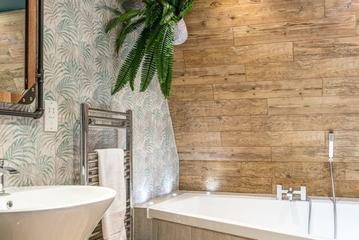 Kensington Chapel, Kensington Place