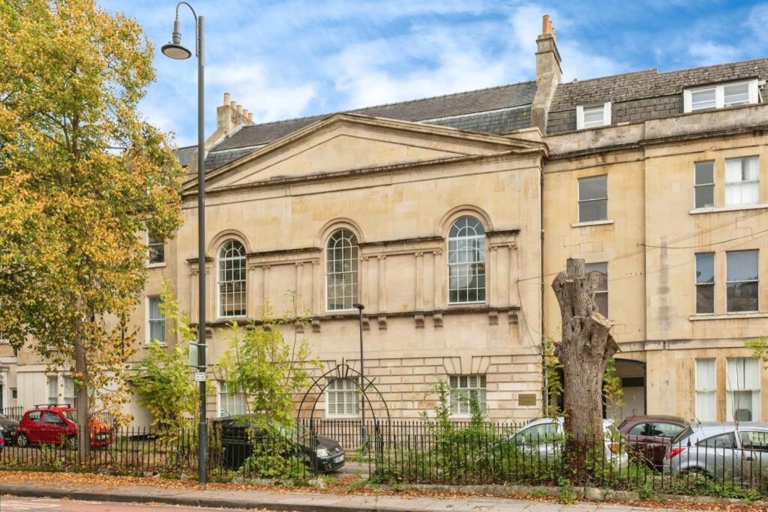 Kensington Chapel, Kensington Place