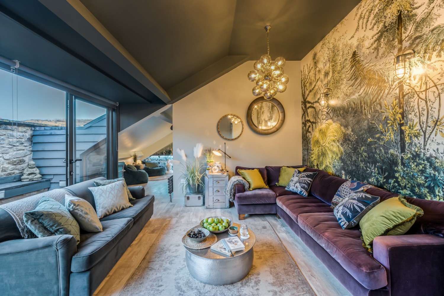 Kensington Chapel, Kensington Place