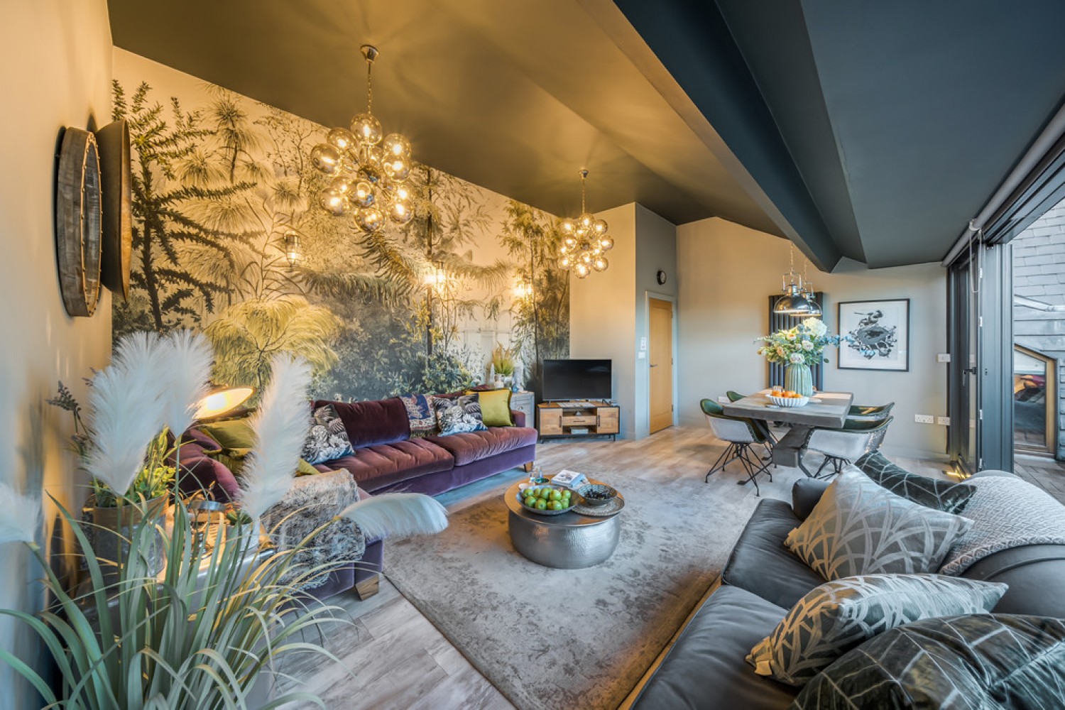 Kensington Chapel, Kensington Place