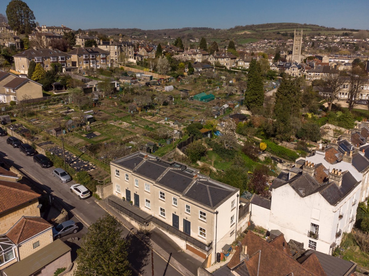 Upper East Hayes, Bath