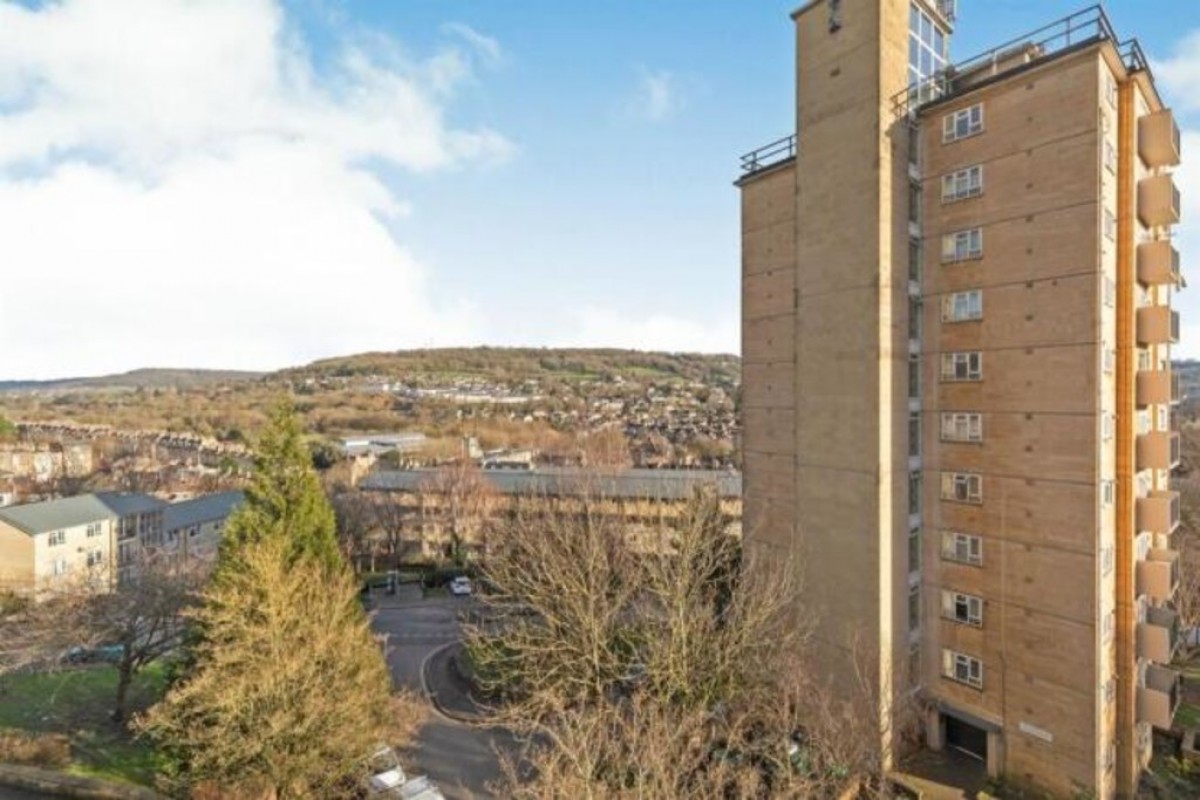 Saffron Court, Bath