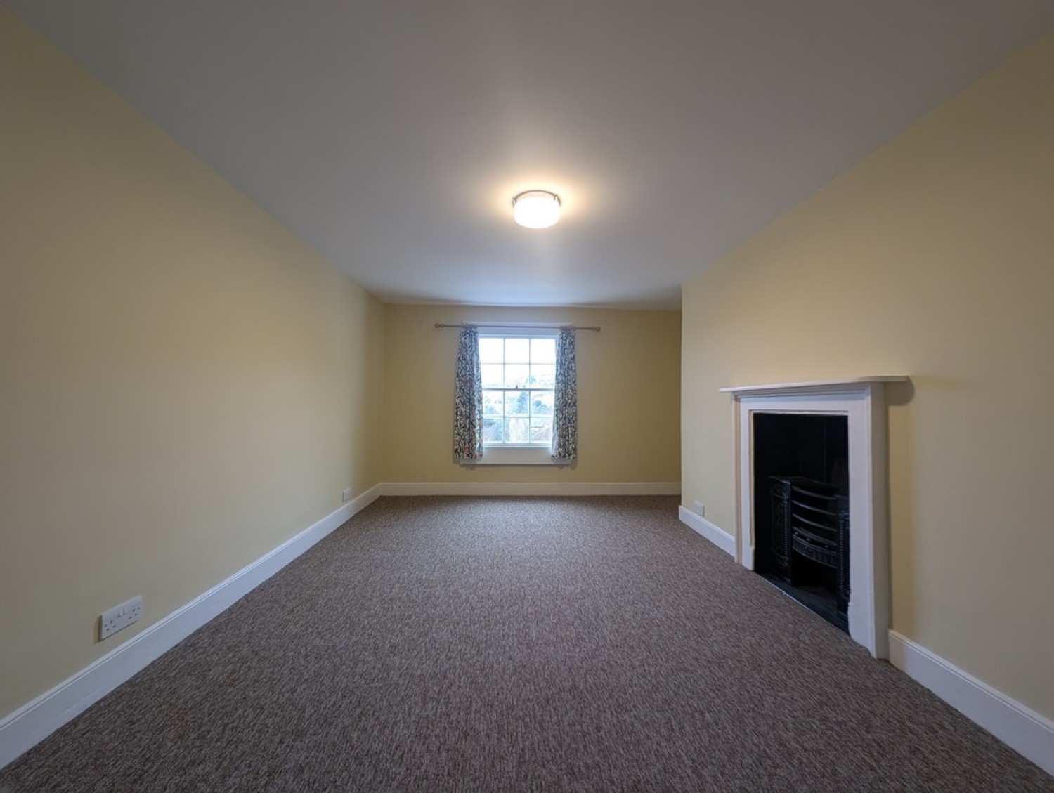 1 bedroom Flat in Cleveland Place West, Bath