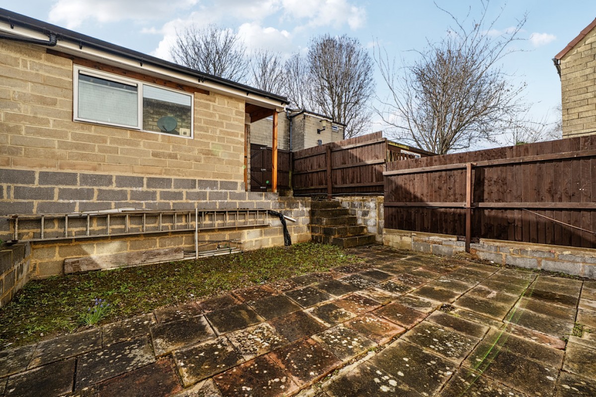 Loxton Drive, Bath