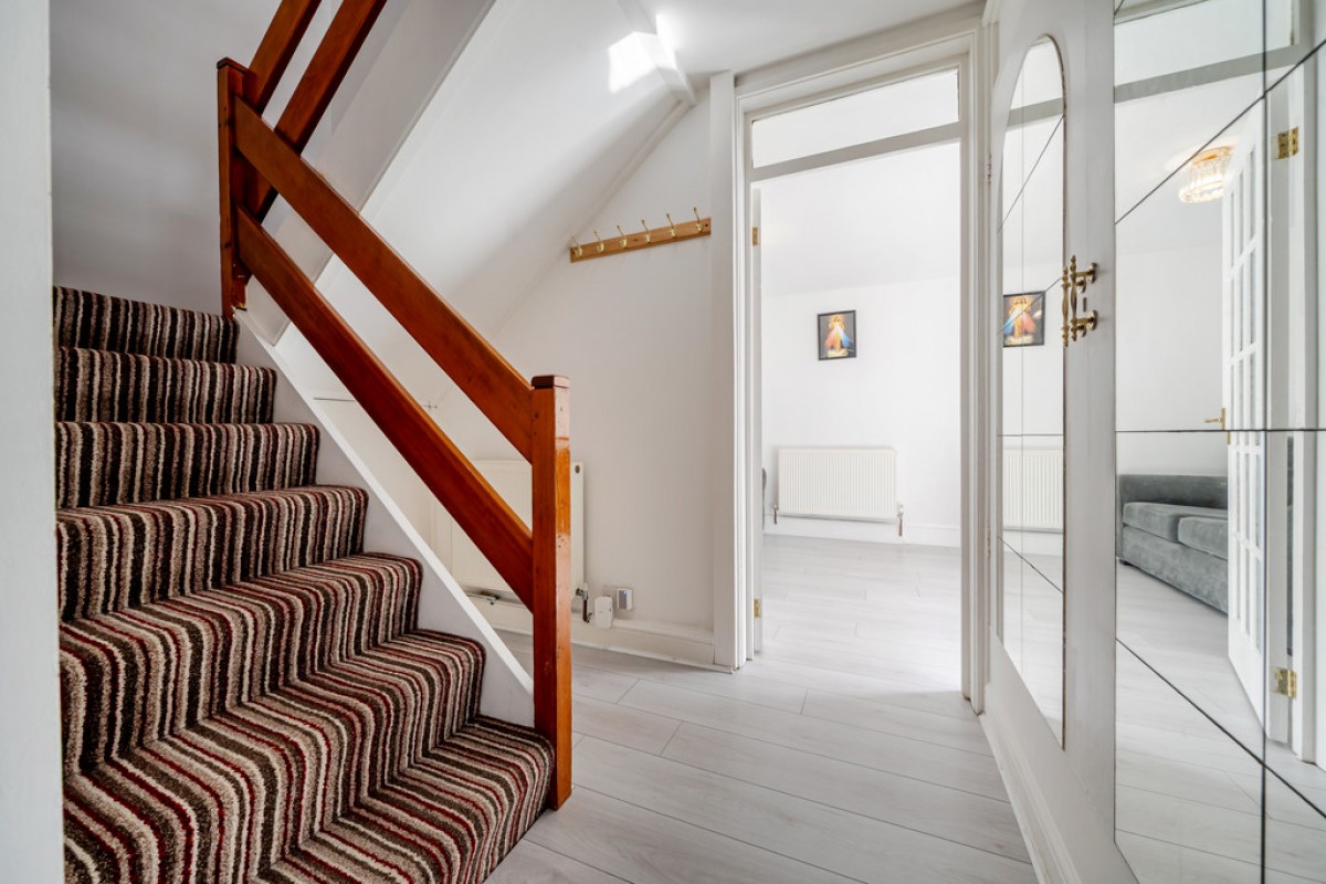 Loxton Drive, Bath