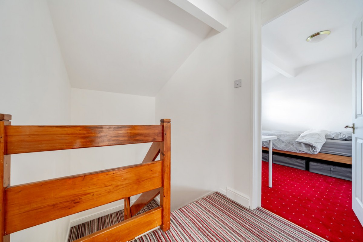 Loxton Drive, Bath