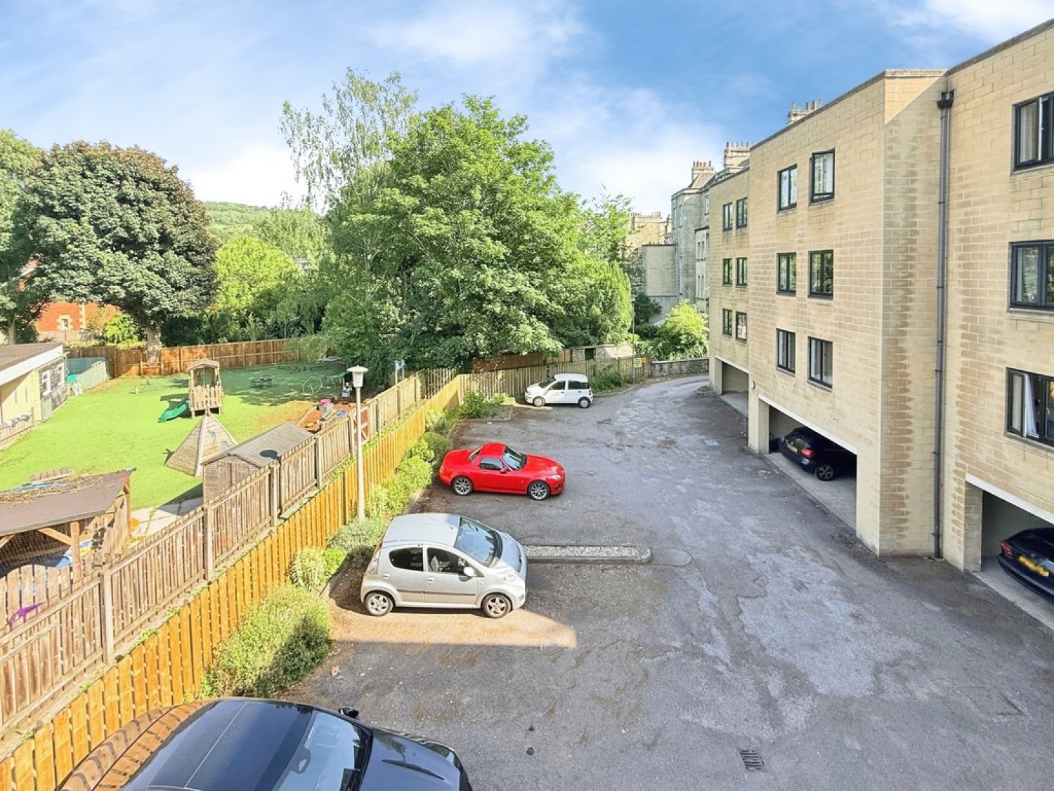 2 bedroom Flat for Sale Henrietta Court, Bath