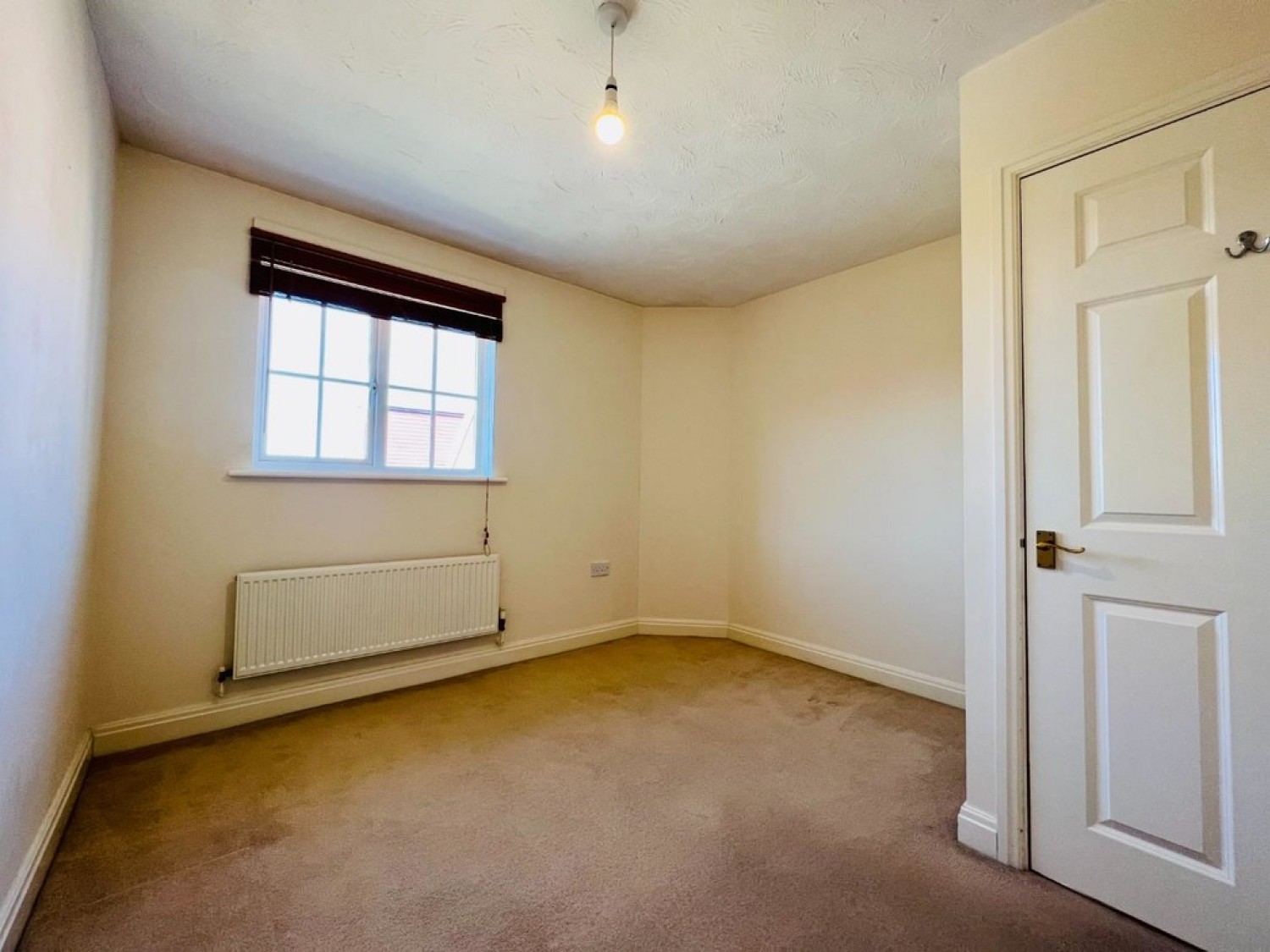 2 bedroom Flat for Letting Guernsey Way, Kennington