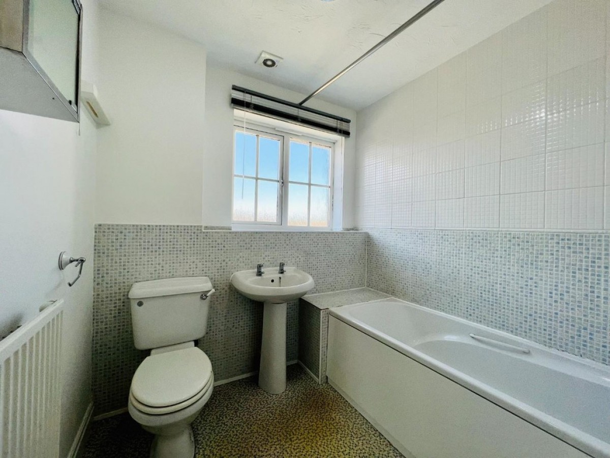Guernsey Way, Kennington