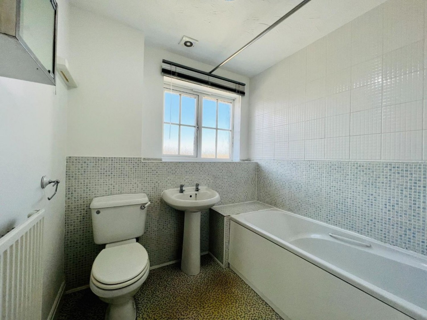 2 bedroom Flat for Letting Guernsey Way, Kennington