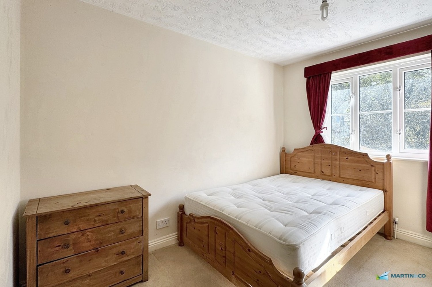 Waltham Close, Willesborough, Ashford