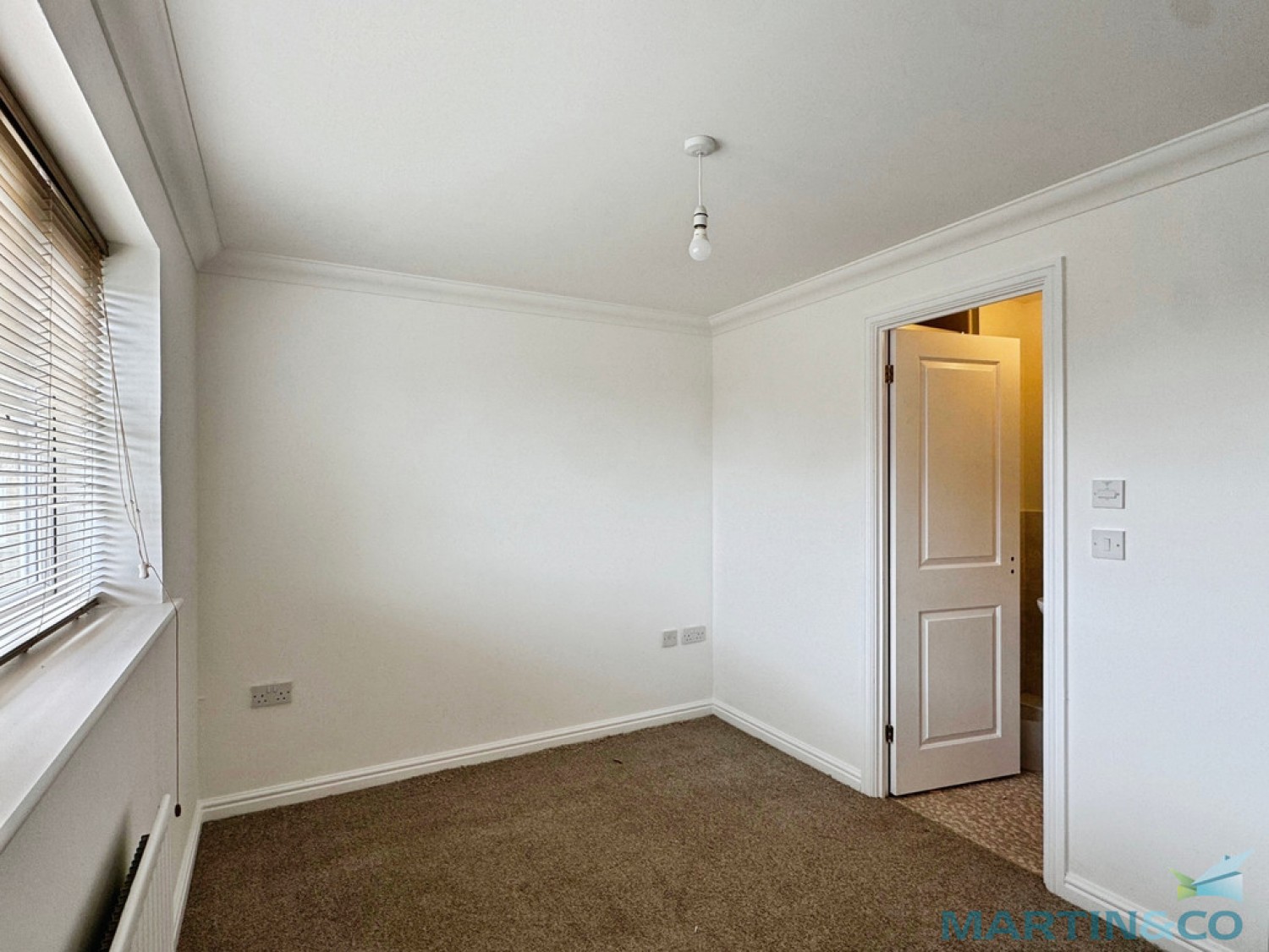 2 bedroom Flat for Letting Hedgers Way, Kingsnorth, Ashford